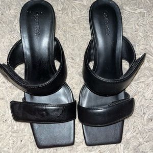 Open edit Velcro Low heels size 8.5